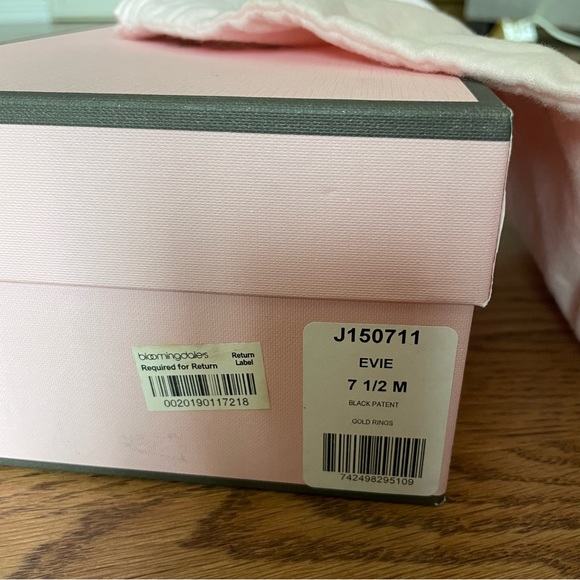 Juicy Couture classic black and gold flats - Picture 3 of 5